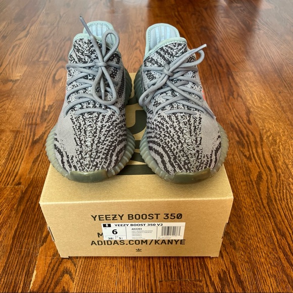 YEEZY 350 V2 GREY/BORANGE size 6 - Picture 1 of 7